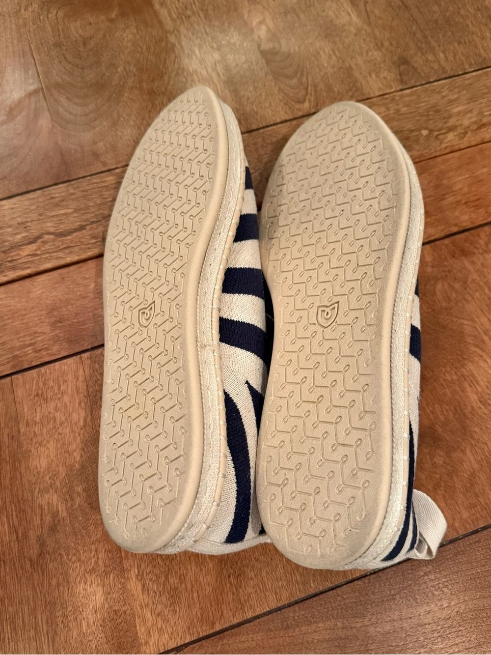 EUC Rothy’s The Espadrille Sailor Stripes | 10 | Removable Ankle Ties | Navy